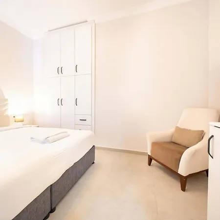 Dedeminn Garden מלון גוג'ק