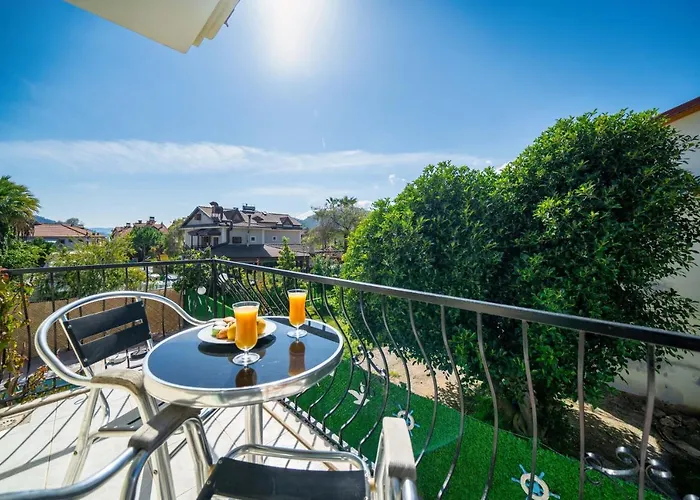 Dedeminn Garden Hotel