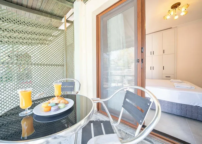 Отель Dedeminn Garden