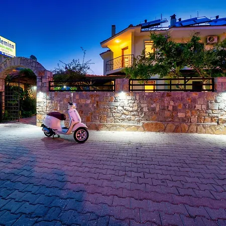 Hotel Dedeminn Garden 2*