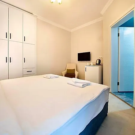 מלון Dedeminn Garden 4*