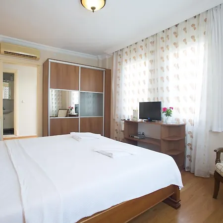 Dedeminn Garden Hotel 4*