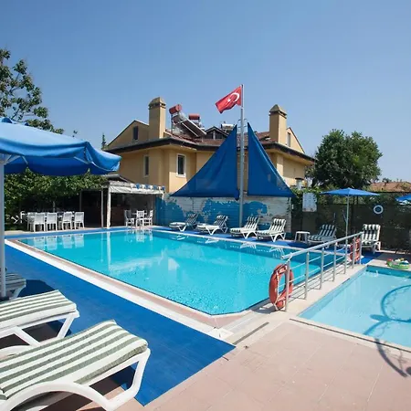 Dedeminn Garden מלון 4*