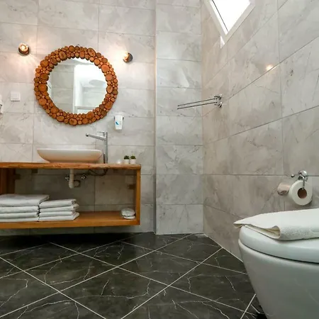 מלון Dedeminn Garden 4*