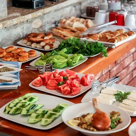 מלון Dedeminn Garden 4*